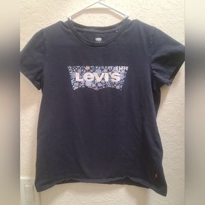 Women's Levi flower logo shirt